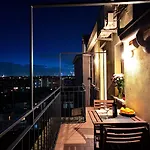 Skyline In Citta Studi A 1 Minuto Dal Metro Con Terrazzo Wi-fi E Netflix Lejlighed *