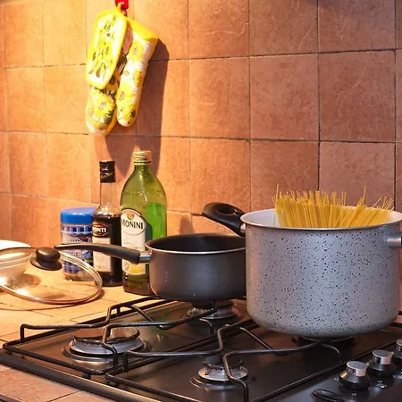 Skyline In Citta Studi A 1 Minuto Dal Metro Con Terrazzo Wi-fi E Netflix Appartement