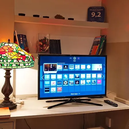 Daire Skyline In Citta Studi A 1 Minuto Dal Metro Con Terrazzo Wi-fi E Netflix *
