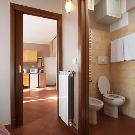 Daire Skyline In Citta Studi A 1 Minuto Dal Metro Con Terrazzo Wi-fi E Netflix