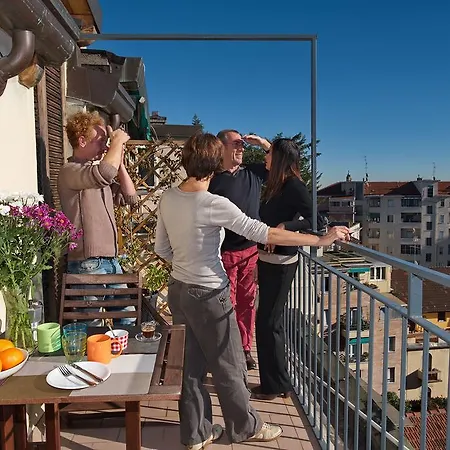 Daire Skyline In Citta Studi A 1 Minuto Dal Metro Con Terrazzo Wi-fi E Netflix