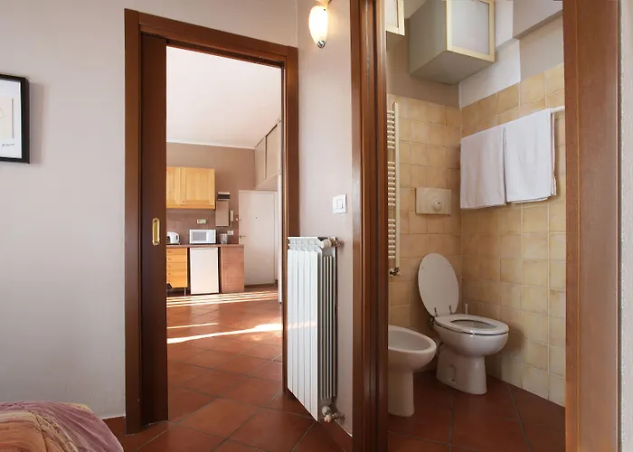 アパート Skyline In Citta Studi A 1 Minuto Dal Metro Con Terrazzo Wi-fi E Netflix