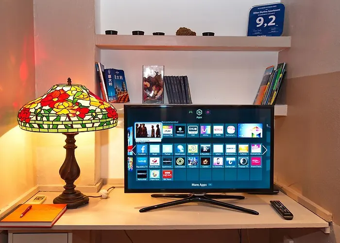 Skyline In Citta Studi A 1 Minuto Dal Metro Con Terrazzo Wi-fi E Netflix * ミラノ