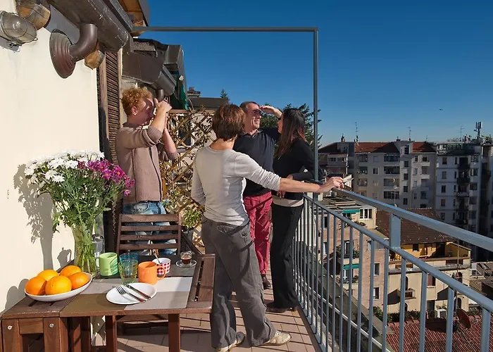 アパート Skyline In Citta Studi A 1 Minuto Dal Metro Con Terrazzo Wi-fi E Netflix